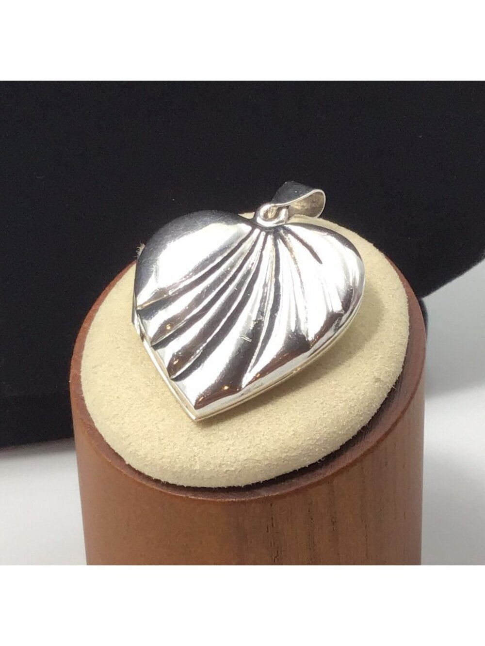 Sterling Silver Heart Locket 7.7grams 1.5”